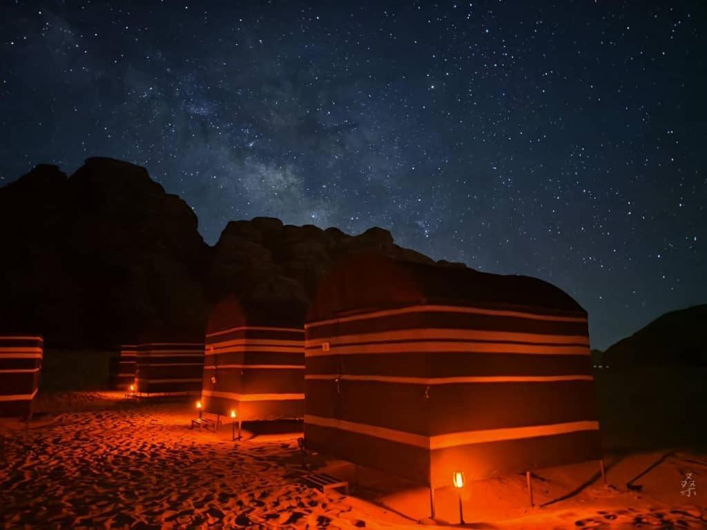 Wadi Rum Magic Nature Camp ภายนอก รูปภาพ